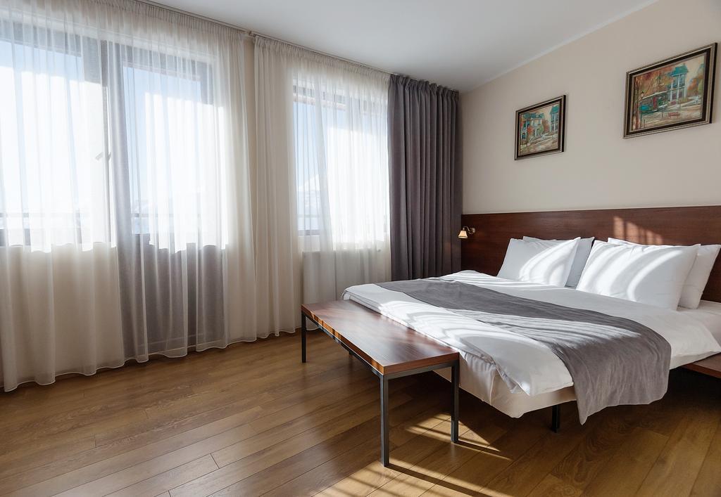 Отель Monte 4*